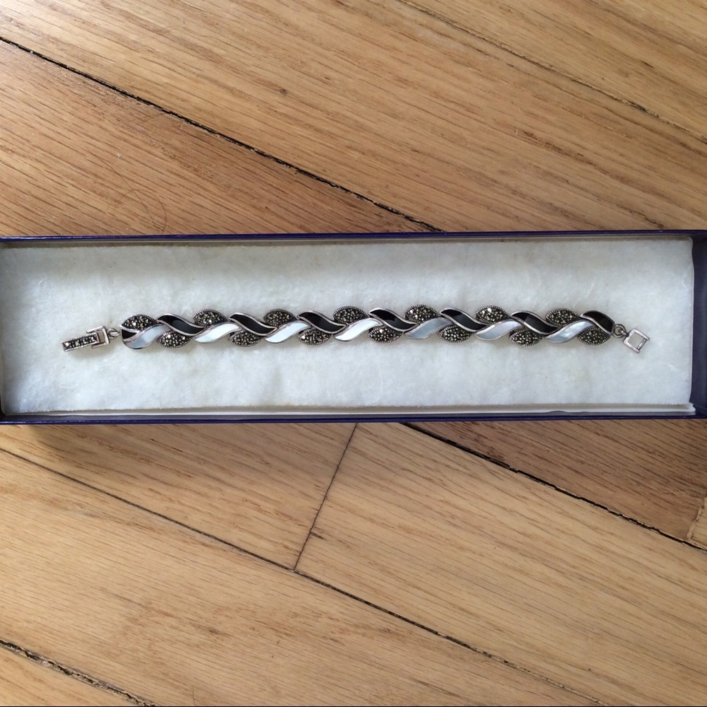 Sterling silver/marcasite/onyx bracelet